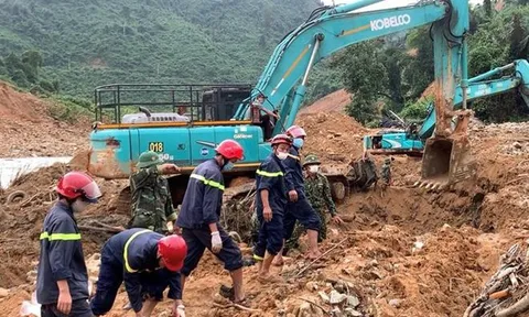 Thông tuyến đường 71, tiếp tục tìm kiếm nạn nhân mất tích tại Rào Trăng 3